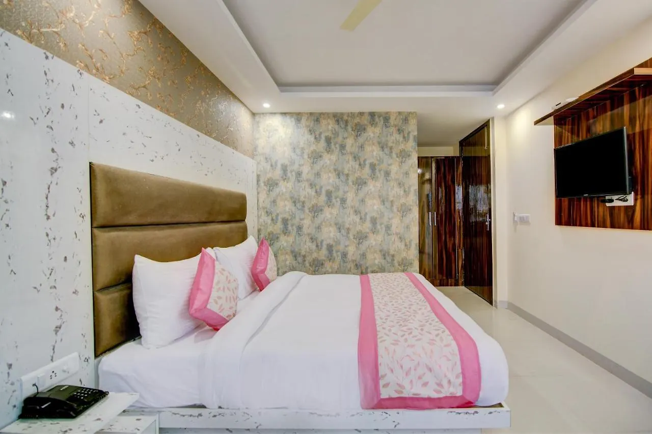 Hotel Capitol New Delhi 3*,  India